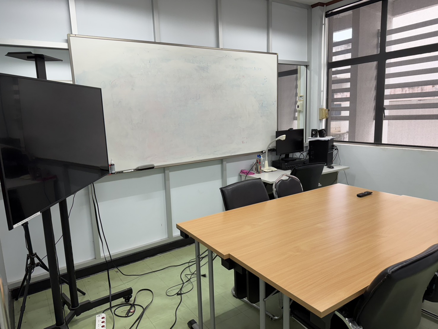 ห้องย่อยห้องสมุด 2320F